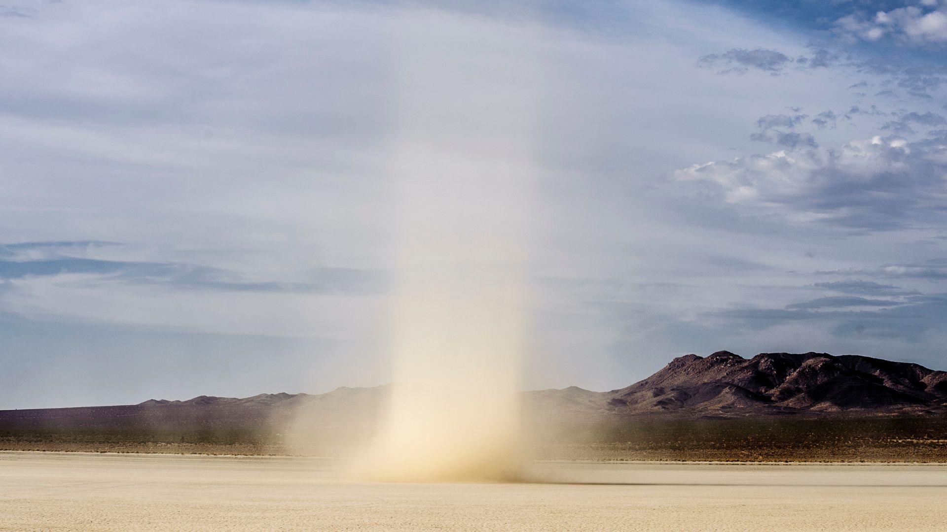 Un dust devil photographié en Arizona. © Canva